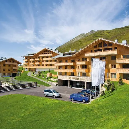 Alpinlodges Otel 4*